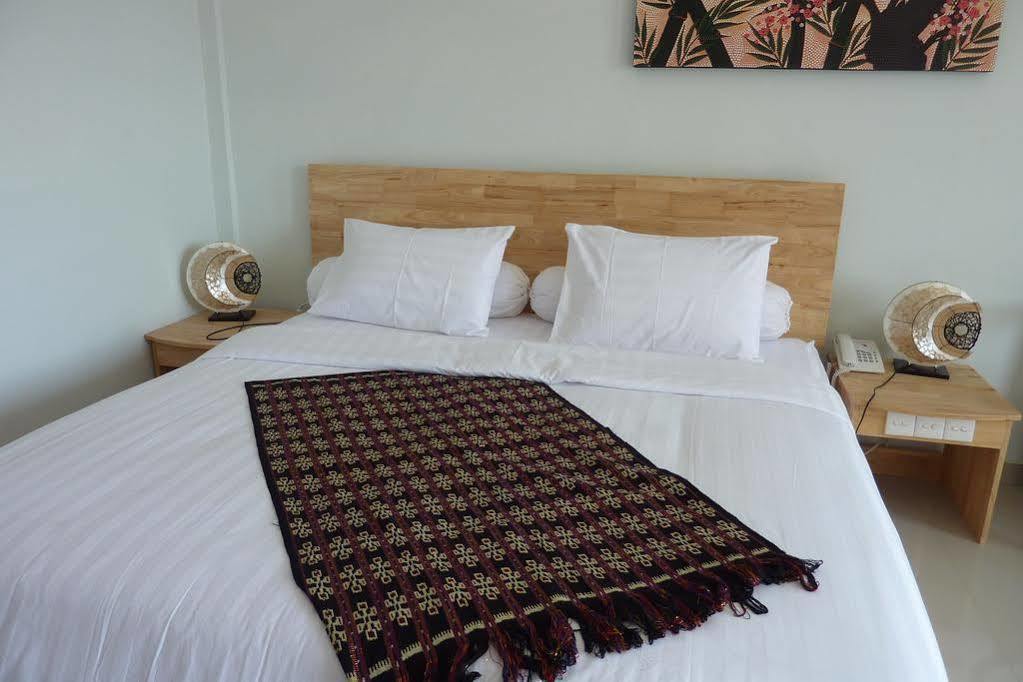 Exotic Komodo Hotel Лабуан-Бахо Экстерьер фото