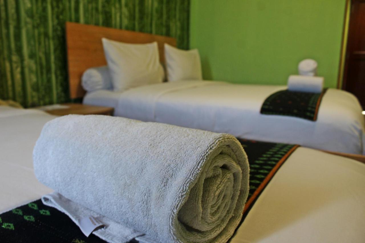 Exotic Komodo Hotel Лабуан-Бахо Экстерьер фото